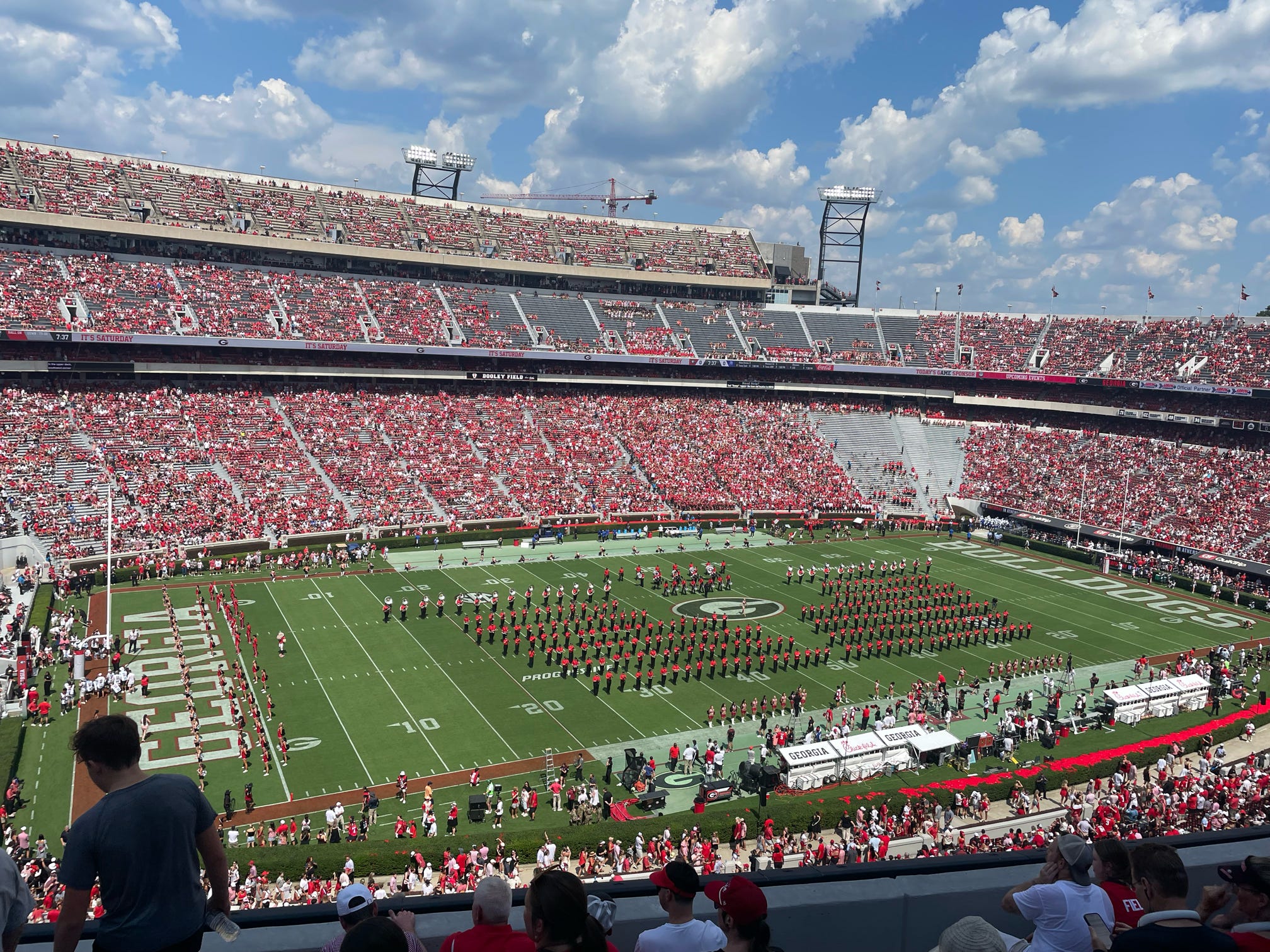 De la Ag Dawg la Go Dawgs!/From Ag Dawg to Go Dawgs!
